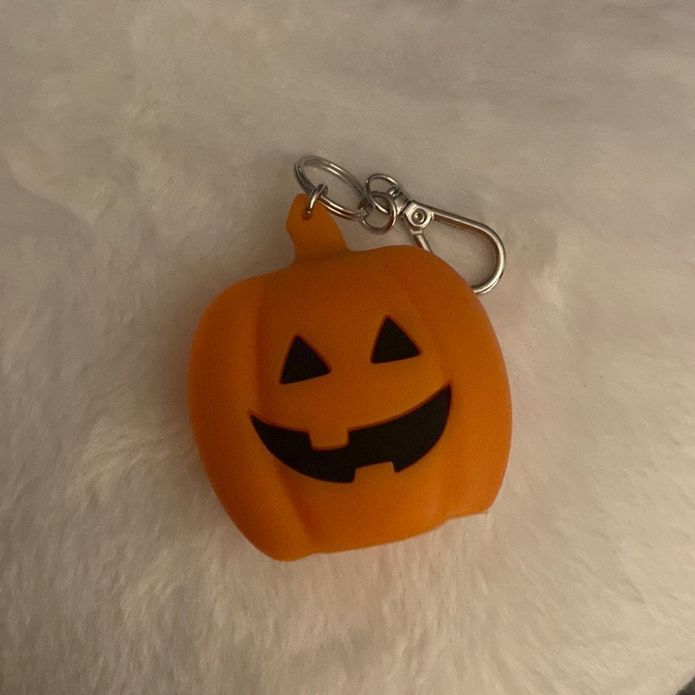 Bath and Body Works Pocket back holder Halloween theme